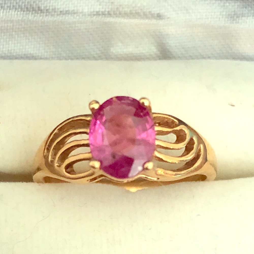 Beautiful Pink Sapphire or Tourmaline? ring sz 6